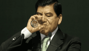 Revocan prisión domiciliaria a Mario Marín; lo regresan al penal del altiplano