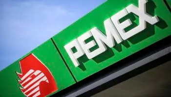 Moody's baja perspectiva de Pemex a 'negativa'