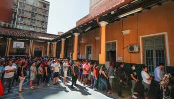 Gran afluencia y cruce de acusaciones en elecciones de Paraguay