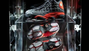 Tras subasta, unos tenis de Michael Jordan son los más caros de la historia