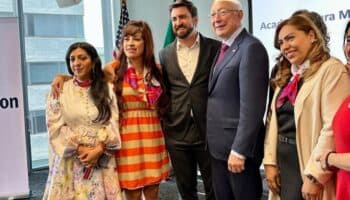 Amazon y embajada de EU presentan convocatoria que impulsa a mexicanas emprendedoras