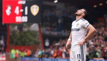 Premier League: Tres millones de libras, el premio por salvar del descenso al Leeds United