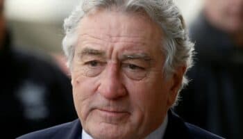 Hoy en la historia | Messi debuta, nace Robert De Niro y celebramos a los veterinarios