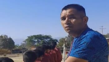 Entre tortillas con sal y escuelas improvisadas, niños indígenas asisten a clases en Nayarit