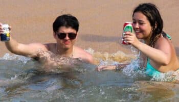 Aumenta consumo de cerveza por ola de calor… y también los precios