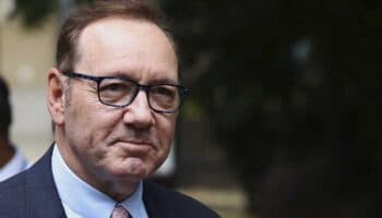 Kevin Spacey niega nuevas acusaciones de comportamiento inapropiado con hombres