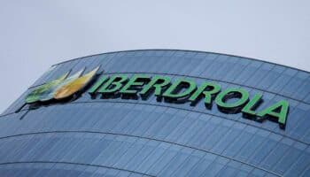 México formaliza la compra de 13 plantas de Iberdrola
