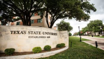 Prohíbe Texas a atletas transgénero competir en la rama femenil | Tuit