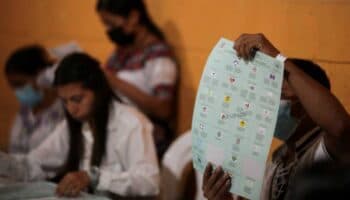 Corte desecha quejas de partidos y da luz verde a segunda vuelta en Guatemala