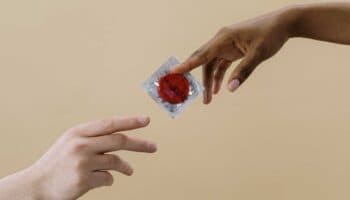 En México, 20% de los jóvenes no usó anticonceptivos en su primera relación sexual