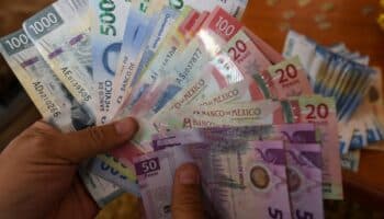Peso cerrará 2023 en 18.15: Monex Grupo Financiero