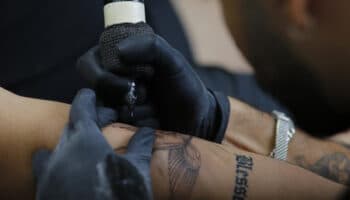 Tatuadores mexicanos pretenden que sus creaciones se consideren un arte