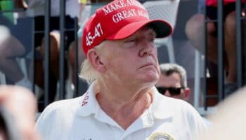 Trump se entregaría a las autoridades la próxima semana: CNN
