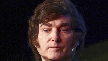 Aristegui en Vivo: Piden justicia para Milagros Monserrat; sigue rechazo a libros de texto; Milei sorprende en Argentina y más