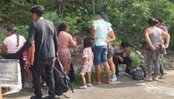 Migrantes ecuatorianos se accidentan en el Istmo de Tehuantepec