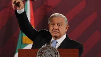 AMLO denuncia 'competencia para culpar a México' entre los candidatos de EU