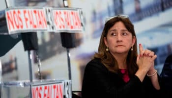 Vinculación de autoridades en caso Ayotzinapa no se puede tapar con un dedo, acusa Buitrago