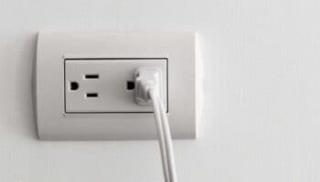 ¡Cuidado! Estos contactos no son seguros, según Profeco