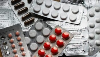 Mega farmacia de AMLO es un 'disparate'...en ningún lugar del mundo hay algo así : Tello | Video