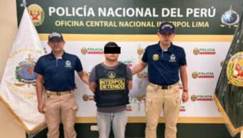 Arrestan a ciudadano peruano tras 150 amenazas de bomba en EU