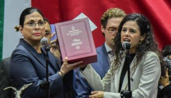 Secretaria de Gobernación entrega Quinto Informe de Gobierno de amlo a la Cámara de Diputados