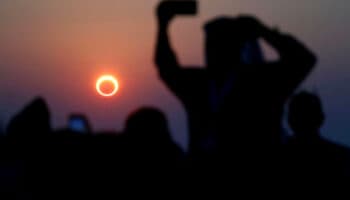 FOTO: Así se vio el eclipse solar desde el espacio
