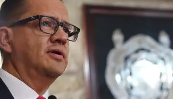 Legislativo resuelve por mayoría, Poder Judicial por control constitucional: Magistrado Muñoz