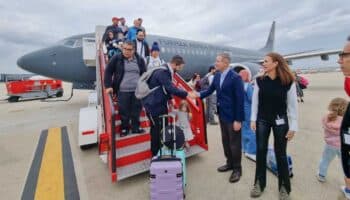 Aterrizan en Madrid dos aviones de la Fuerza Aérea Mexicana con 158 connacionales evacuados de Israel