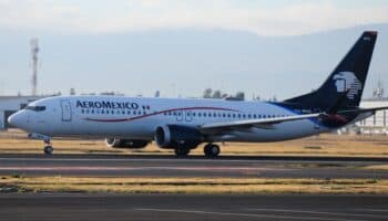 Sale primer vuelo con turistas rescatados de Acapulco rumbo a CDMX