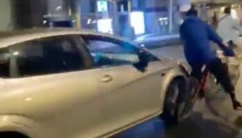 Videos | Conductor atropella a ciclistas en marcha a favor de Palestina en Madrid