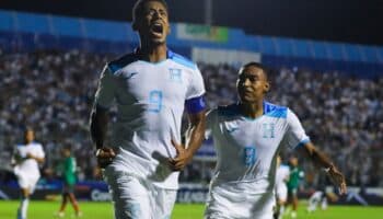 Presidenta de Honduras felicita a la selección de ese país tras "histórica victoria" frente a México