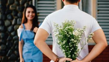 Las Plumas de la Serpiente: El amor y su complejidad mágica