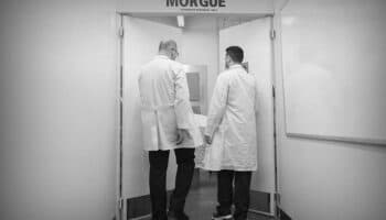 Buscadora halla a su hija muerta en morgue donde estuvo 4 años