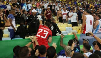 FIFA investiga disturbios en el partido Brasil-Argentina | Video