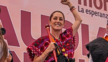 Sheinbaum recibe bastón de mando en Chiapas
