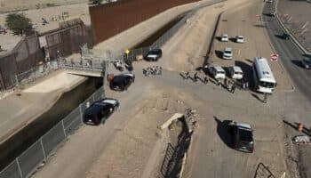 EU reporta una reducción del 11 % en las detenciones de migrantes en la frontera con México