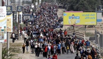 Se aceleran las evacuaciones de palestinos del norte al sur de Gaza; alcanzan las 72,000