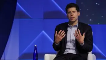 Microsoft ficha a Sam Altman, ex CEO de OpenAI