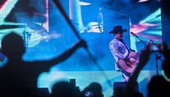 Tijuana prohíbe narcocorridos; multarán hasta un millón de pesos por tocar en eventos públicos