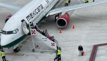 Luego de casi 5 horas de retraso, avión de Mexicana regresa de Tulum al AIFA