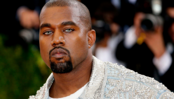 Exasistente de Kanye West lo denuncia por agresión y tráfico sexual