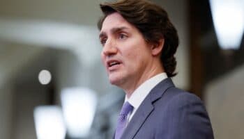 Primer ministro canadiense Trudeau anuncia que dimitirá
