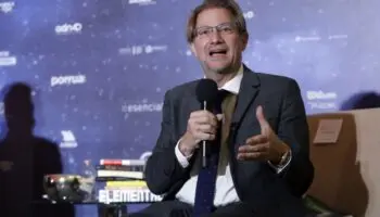 Dan prisión domiciliaria a Andrés Roemer en Israel