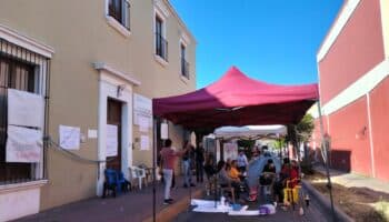 Toman instalaciones de la CEAIV en Nayarit para exigir renuncia del Comisionado por irregularidades