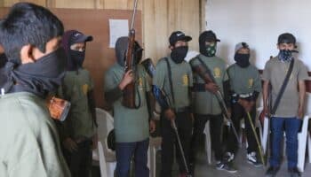 Gobierno de Guerrero denunciará a comunitarios que armaron a niñas y a niños