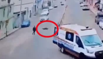 Paciente cae de ambulancia y regresan a recogerlo en Chiapas