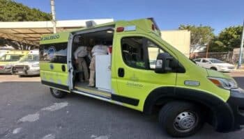 Trasladan a Guadalajara a alpinista rescatada en el Pico de Orizaba