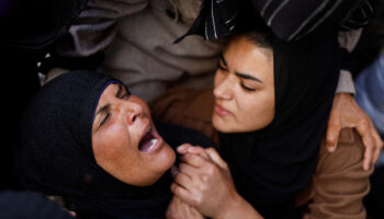 Aumentan a más de 30,500 los muertos por ofensiva en Gaza, incluyendo 13,400 niños