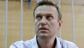 Alexei Navalny murió por 'causas naturales', afirma el jefe del espionaje ruso