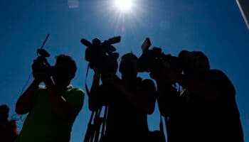 Rusia prohíbe acceso por internet y emisión a 81 medios de comunicación